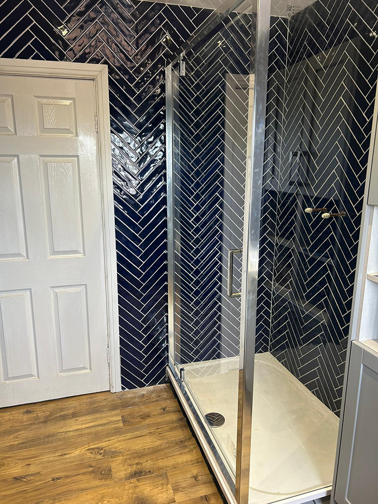 bathroom with sink and toilet